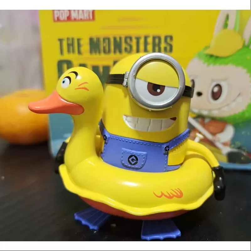 Anillo de natación de pato de la serie navideña de Minions Carl