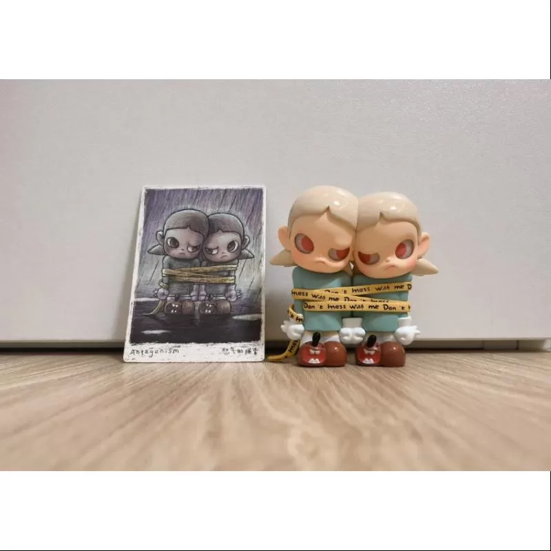 Antagonismo en la serie Zsiga Twins