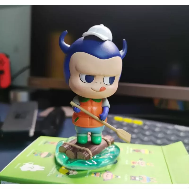 Balsa de madera de la serie Camping de los Monstruos de Labubu