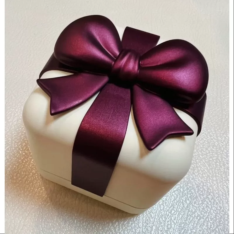 Caja de anillos romántica Skullpanda Pop Mart Serie 1 Secret Skullpanda (1/96)