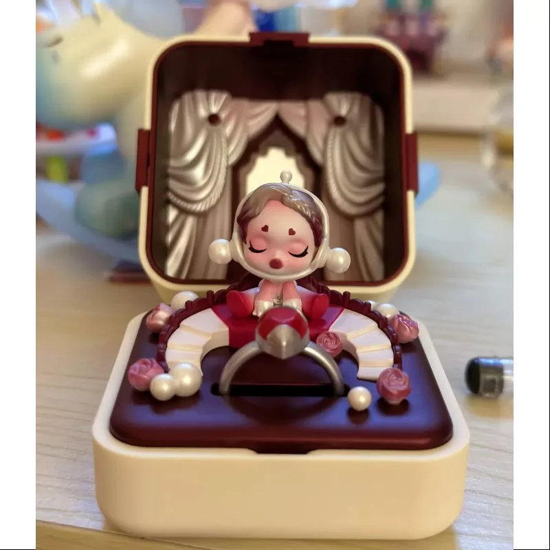 Caja de anillos romántica Skullpanda Pop Mart Serie 1 Secret Skullpanda (1/96)