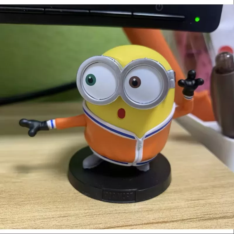 Chándal Bob de la serie Minions 2 de Pop Mart X