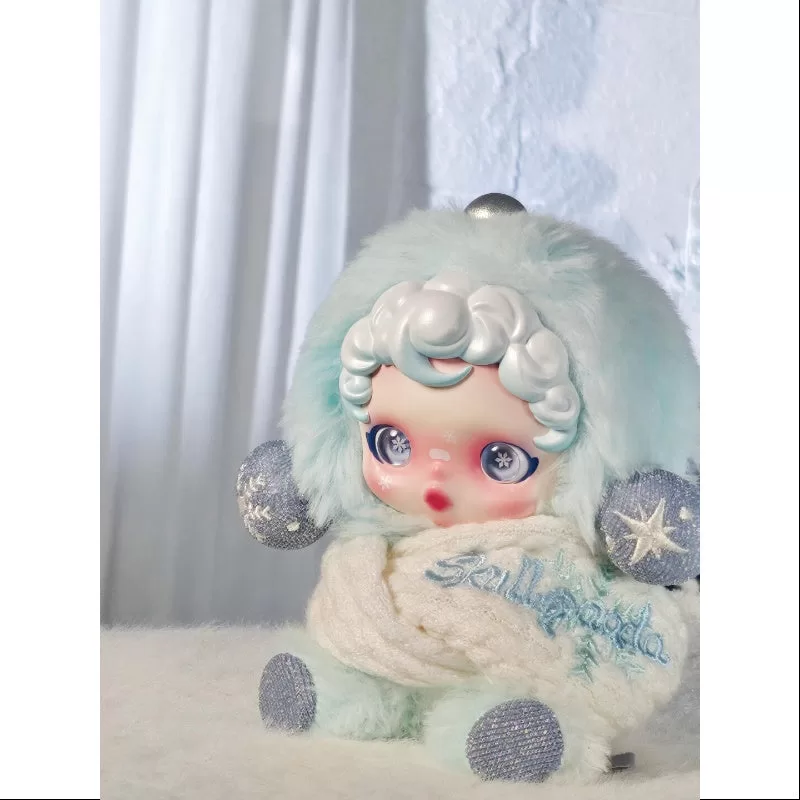 Colgante de peluche de la serie Sinfonía invernal de Skullpanda Canción de nieve