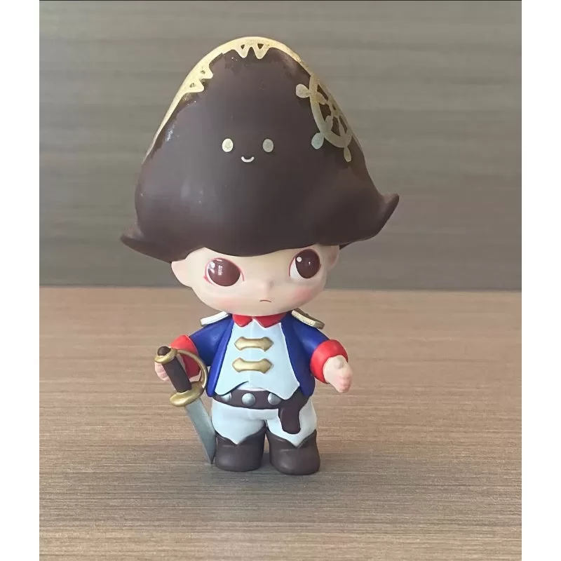 Comandante de la serie DIMOO Midnight Circus