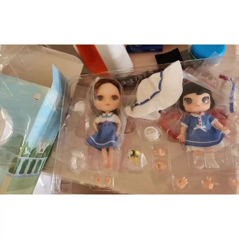 Conjunto de figuras de acción de estilo francés Molly x Blythe