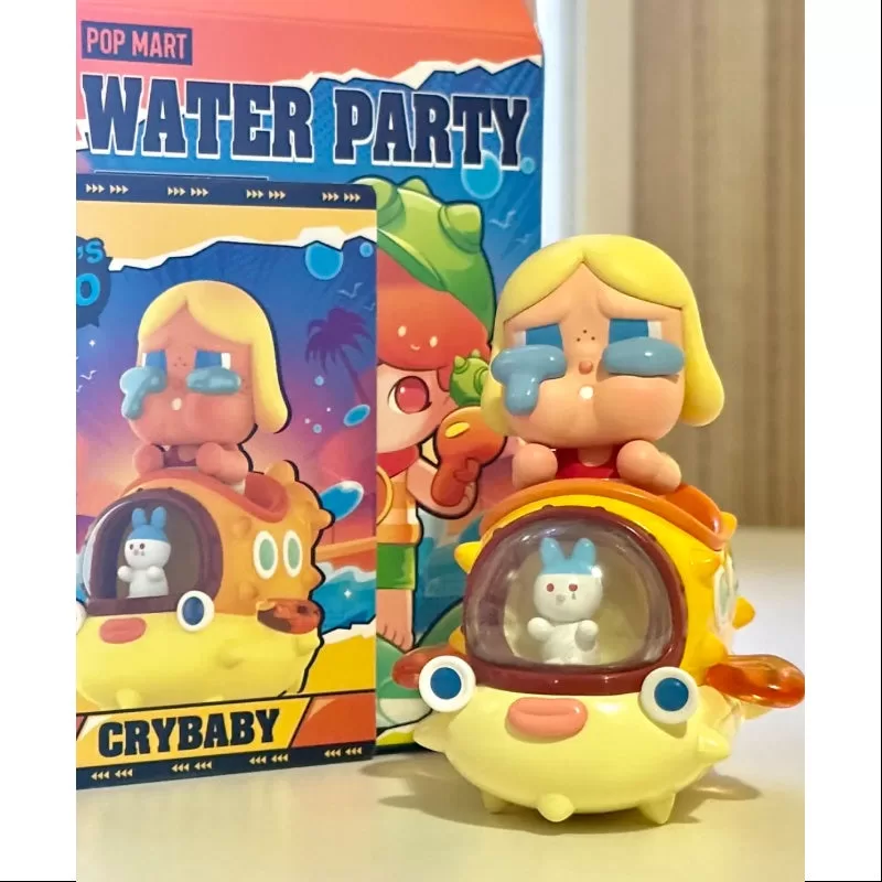 Crybaby Pop Mart PopCar Serie Fiesta del Agua Crybaby