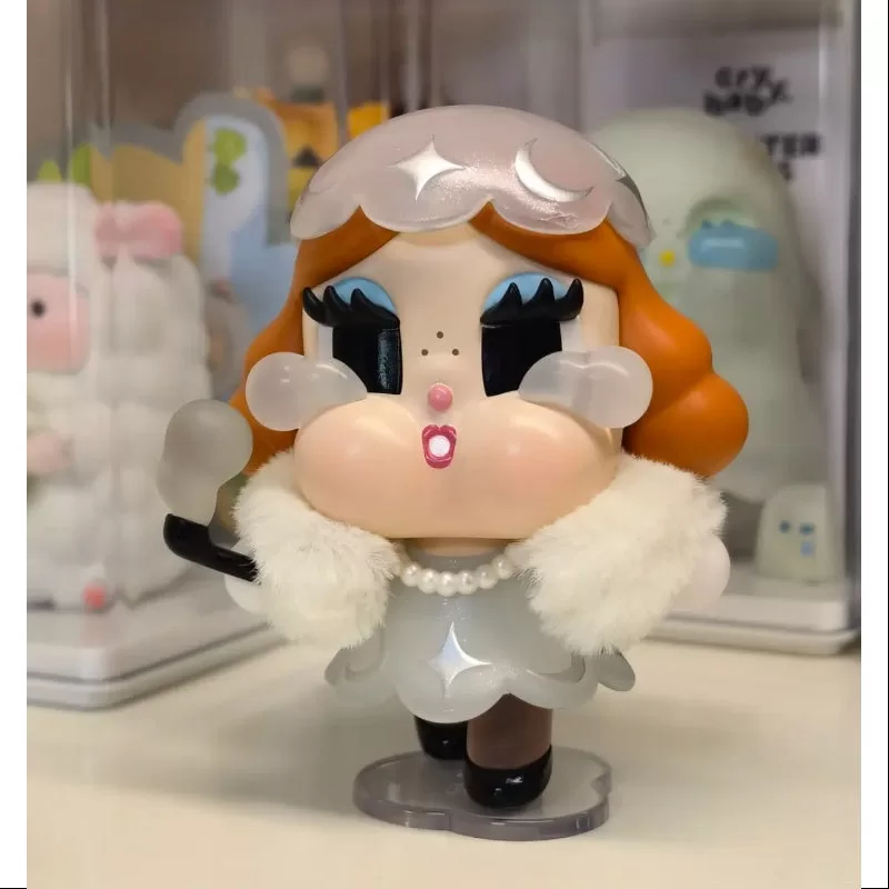 Crybaby Spotlight Pop Mart Serie del 13.º aniversario Crybaby