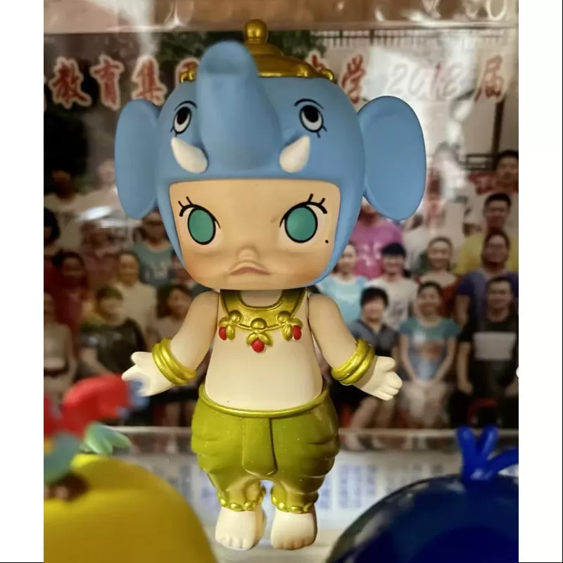 Elefante de la serie MOLLY Royal Animal