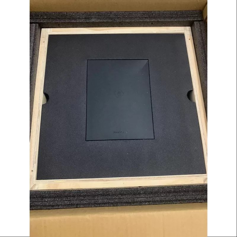 Escultura artística de Hirono «Elefante en la habitación», versión grande, 2023, edición limitada Escultura artística de Hirono «Elefante en la habitación», versión grande, 2023, edición limitada