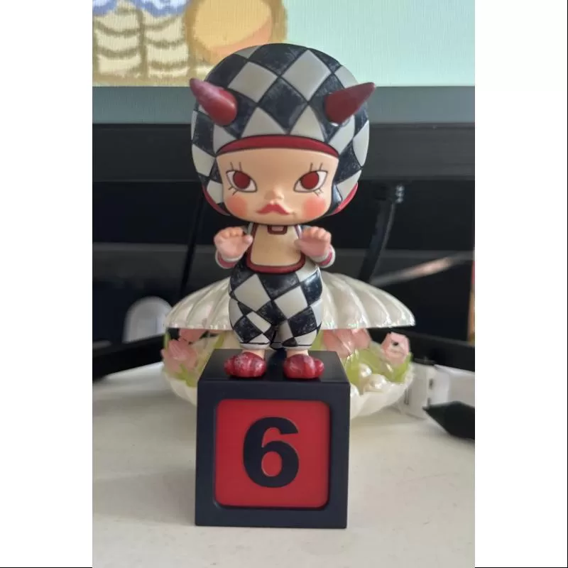 Estatuas de aniversario de MOLLY Serie retro clásica 1 Dino MOLLY (versión roja)