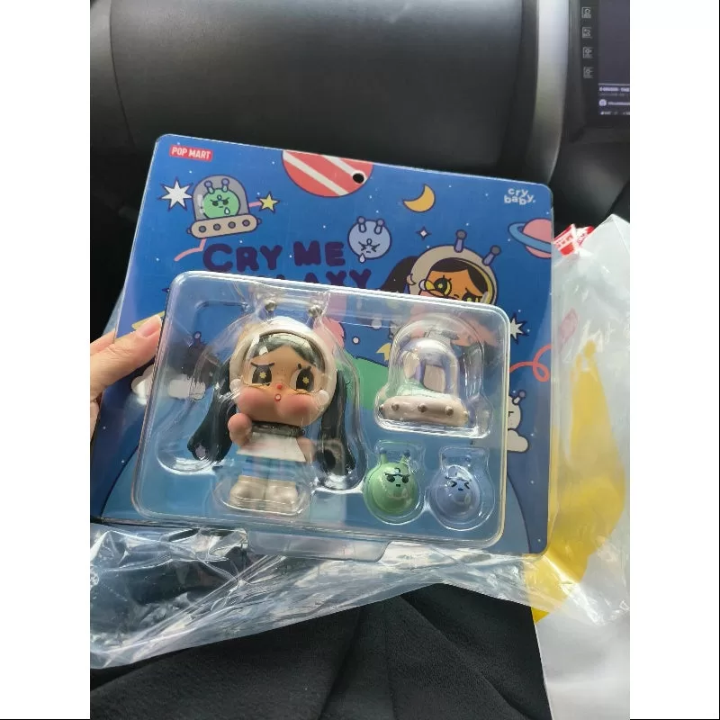 Figura Crybaby Cry Me A Galaxy 2025 Edición limitada