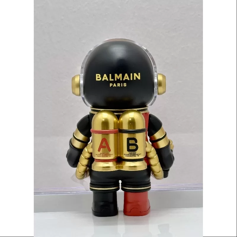 Figura MEGA SPACE MOLLY 100% Balmain Edición limitada 2024 Figura MEGA SPACE MOLLY 100% Balmain Edición limitada 2024