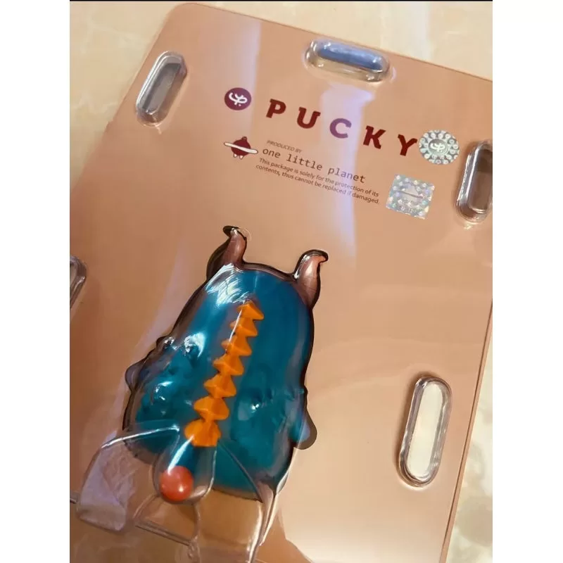 Figura PUCKY Monster Beanie Edición limitada Figura PUCKY Monster Beanie Edición limitada