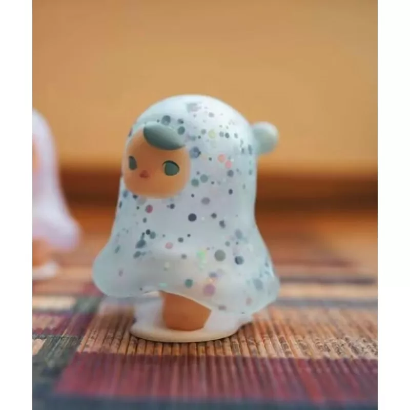 Figura PUCKY x The Ghost-Sparkle Blue Edición limitada