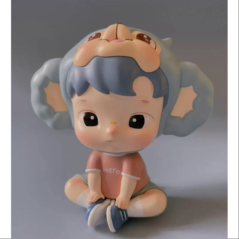 Figura azul Hacipupu Little HARORO Edición limitada 2021