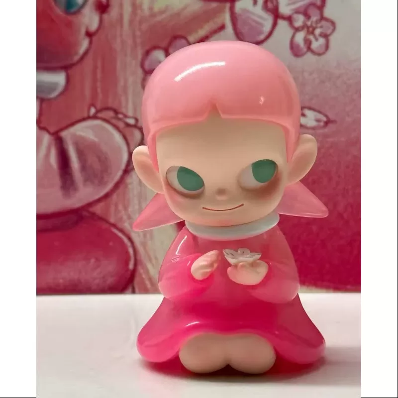 Figura de Zsiga «El regalo de los cerezos en flor» para la Tierra, edición limitada 2025