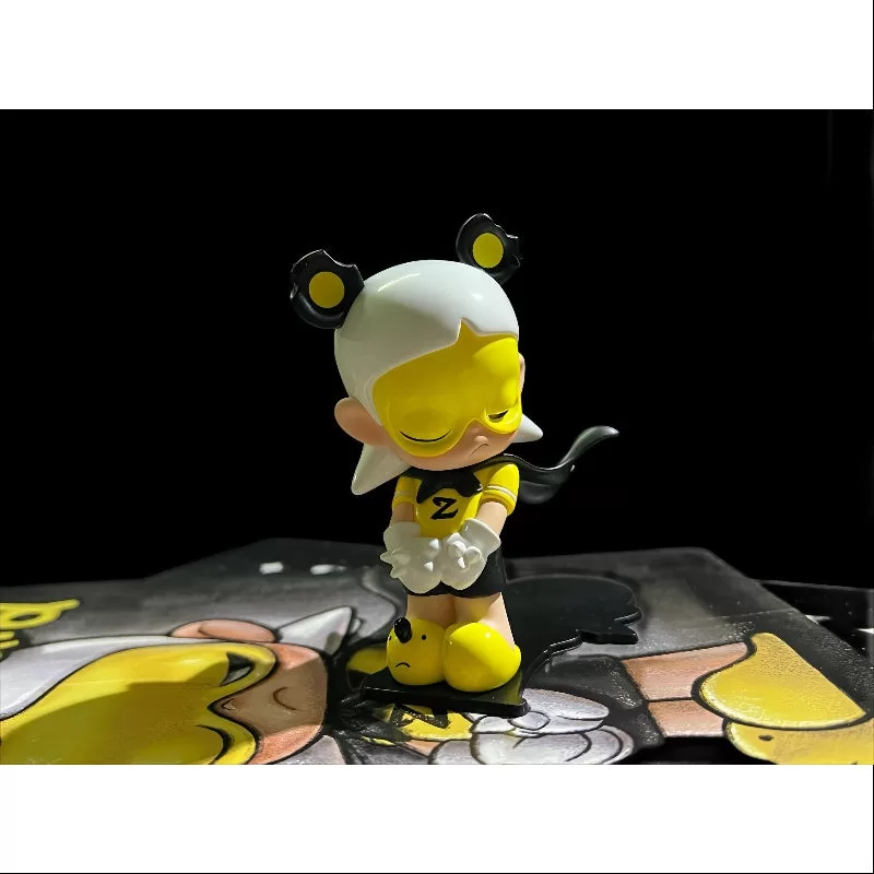 Figura de Zsiga Guard, juguete artístico, edición limitada de 2024 Figura de Zsiga Guard, juguete artístico, edición limitada de 2024