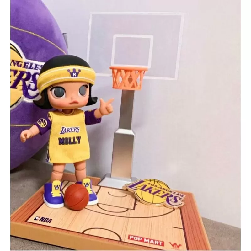 Figura de acción de MOLLY x NBA Lakers