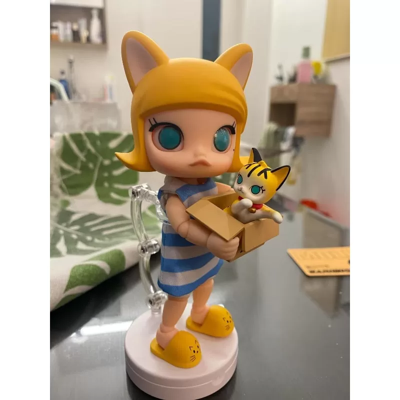 Figura de acción de Molly Cat In The Box Figura de acción de Molly Cat In The Box