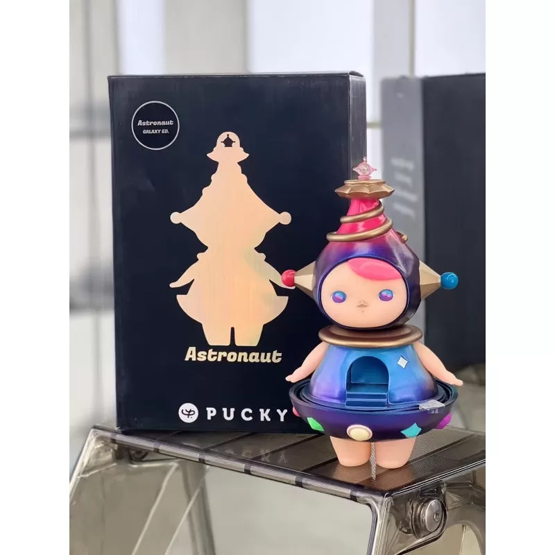 Figura de astronauta Galaxy de PUCKY Edición limitada