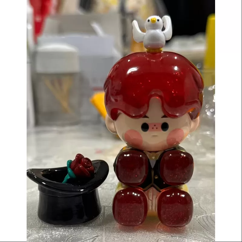 Figura de caballero rosa de Pino Jelly, edición limitada 2024