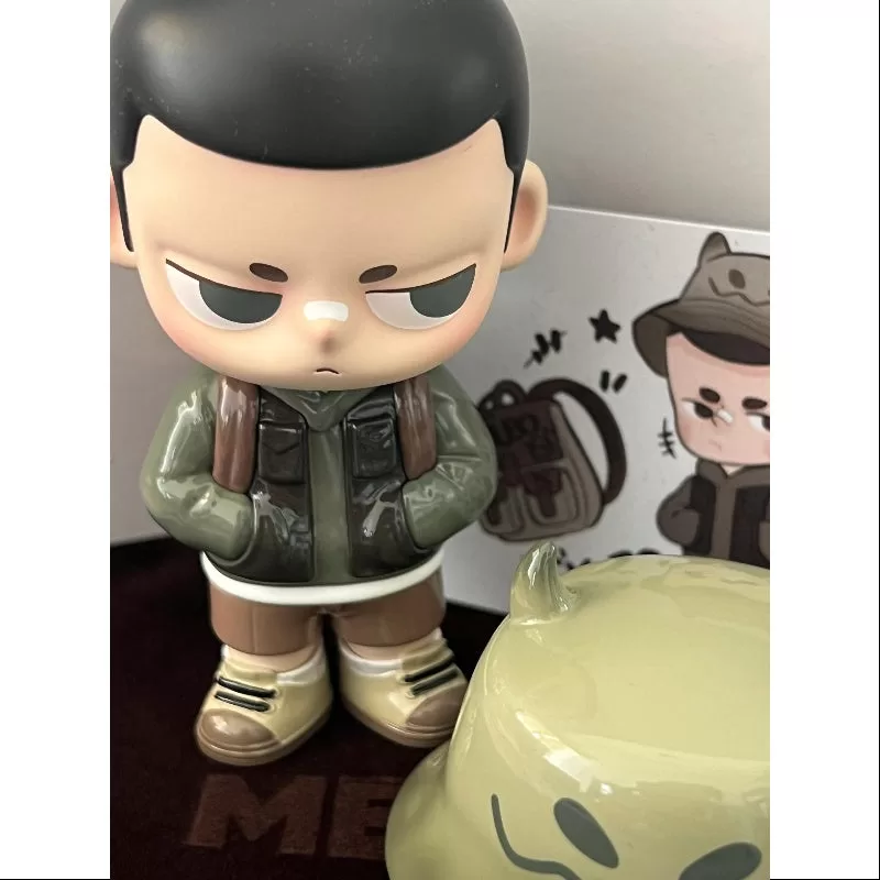 Figura de camping KUBO Art Toy 2023 Edición limitada Figura de camping KUBO Art Toy 2023 Edición limitada