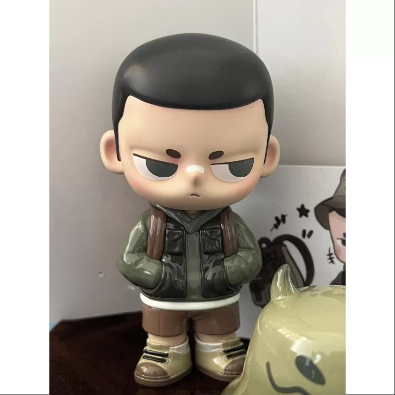 Figura de camping KUBO Art Toy 2023 Edición limitada Figura de camping KUBO Art Toy 2023 Edición limitada