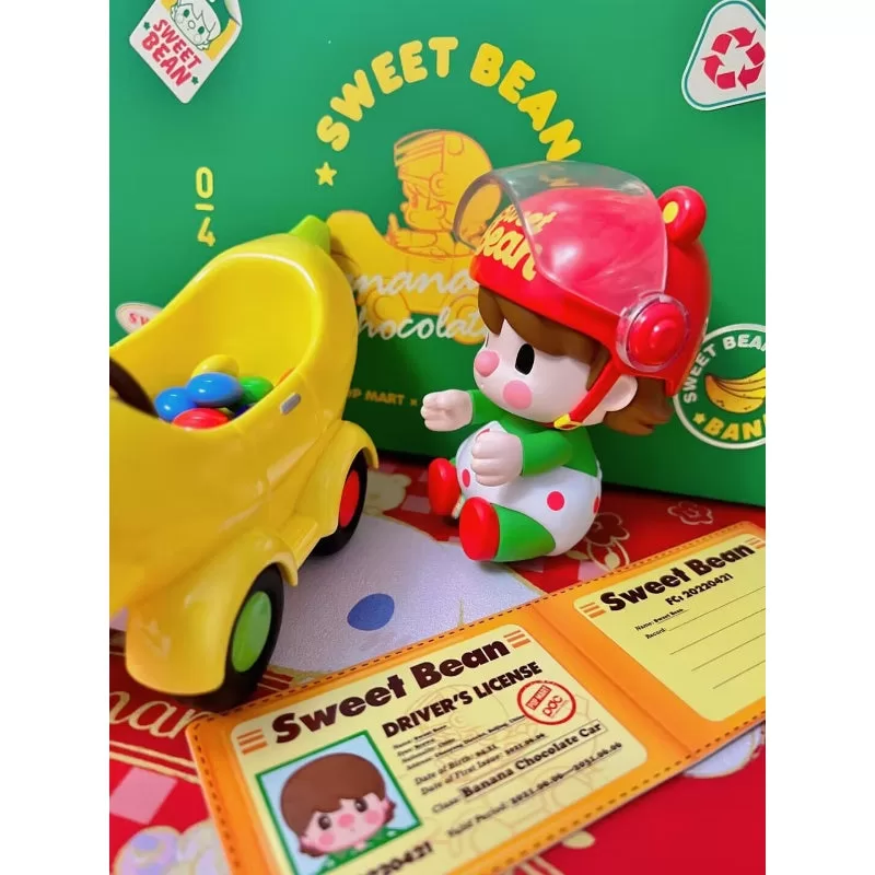 Figura de coche de chocolate con plátano y frijoles dulces