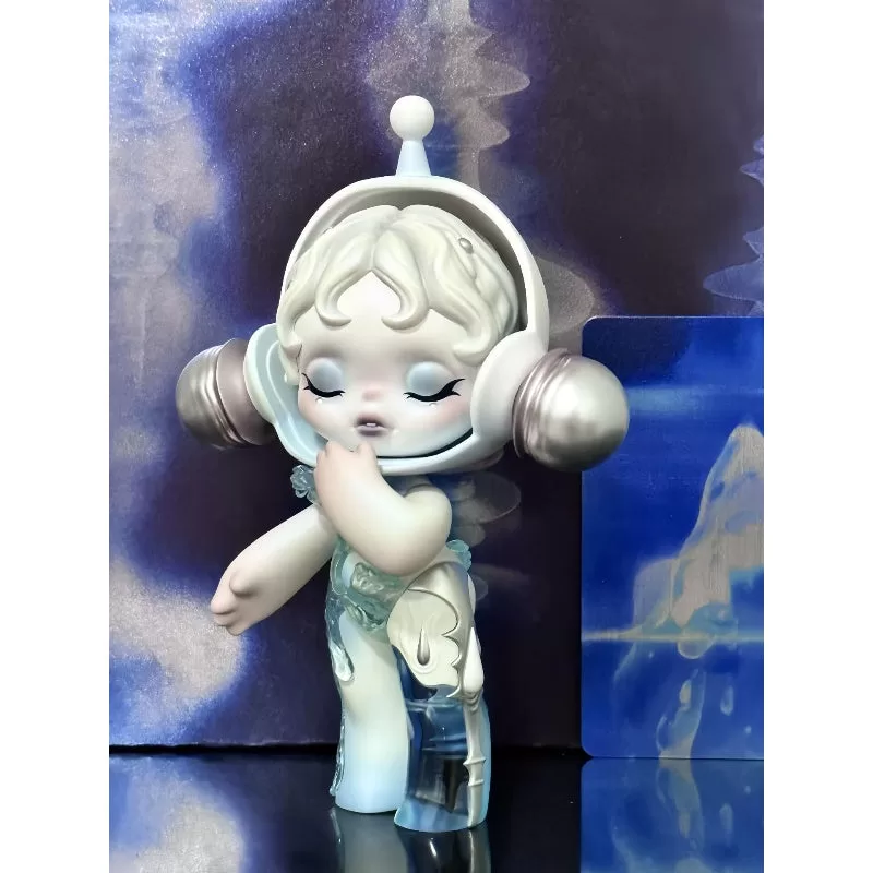 Figura de edición limitada de Skullpanda Baby In Silence