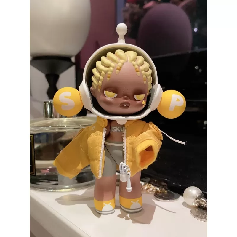 Figura de edición limitada de Skullpanda Baby Yellow Yo