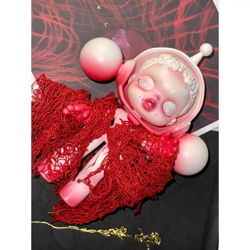 Figura de edición limitada de Skullpanda Red Dream Heart Baby
