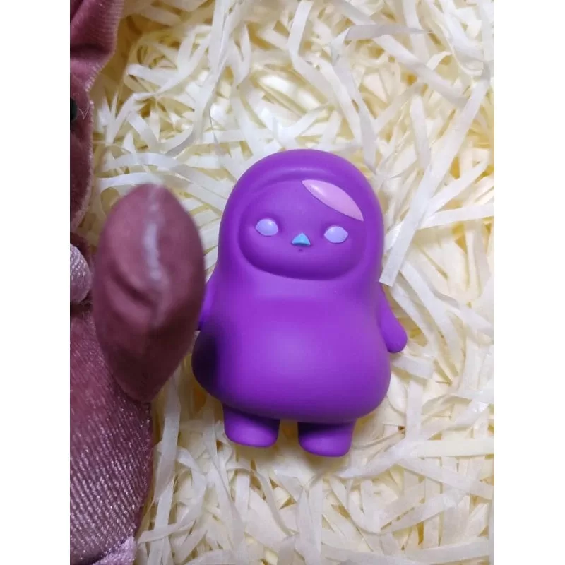 Figura de frijoles redondos morados PUCKY Beanie Edición limitada