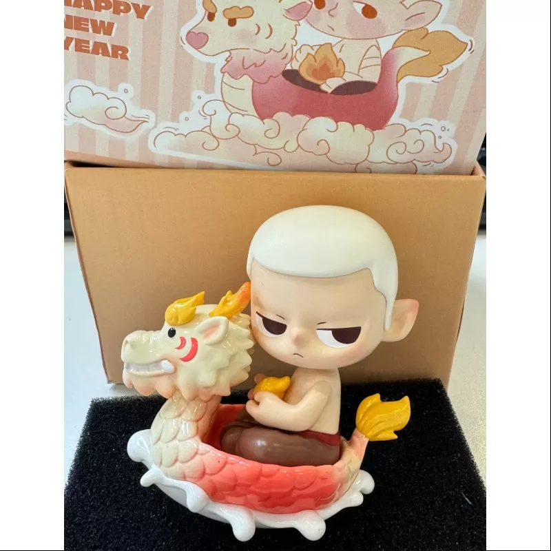 Figura de juguete artístico KUBO Feliz Año Nuevo 2024 Limitada Figura de juguete artístico KUBO Feliz Año Nuevo 2024 Limitada