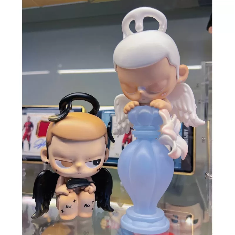 Figura de juguete de arte KUBO Summer Nights (edición limitada de 2024)