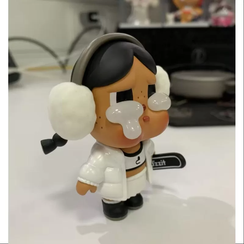 Figura de juguete de arte Snowball de Crybaby x dzzit 2022 LIMITADA