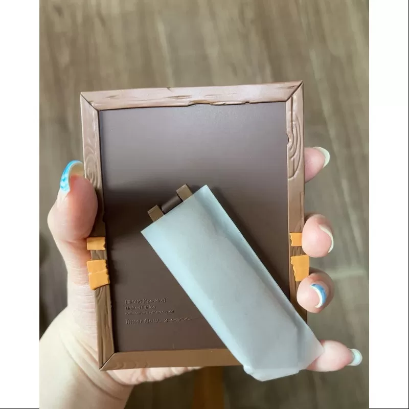 Figura de juguete de arte auditivo de Hirono 2023 LIMITADA Figura de juguete de arte auditivo de Hirono 2023 LIMITADA