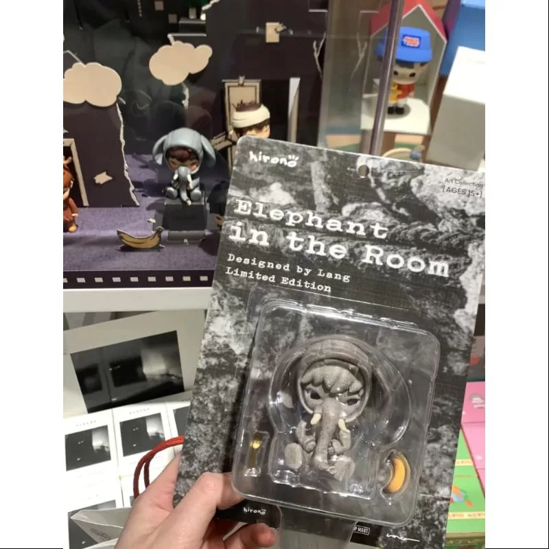 Figura de juguete de arte de Hirono Elephant in the Room, edición limitada