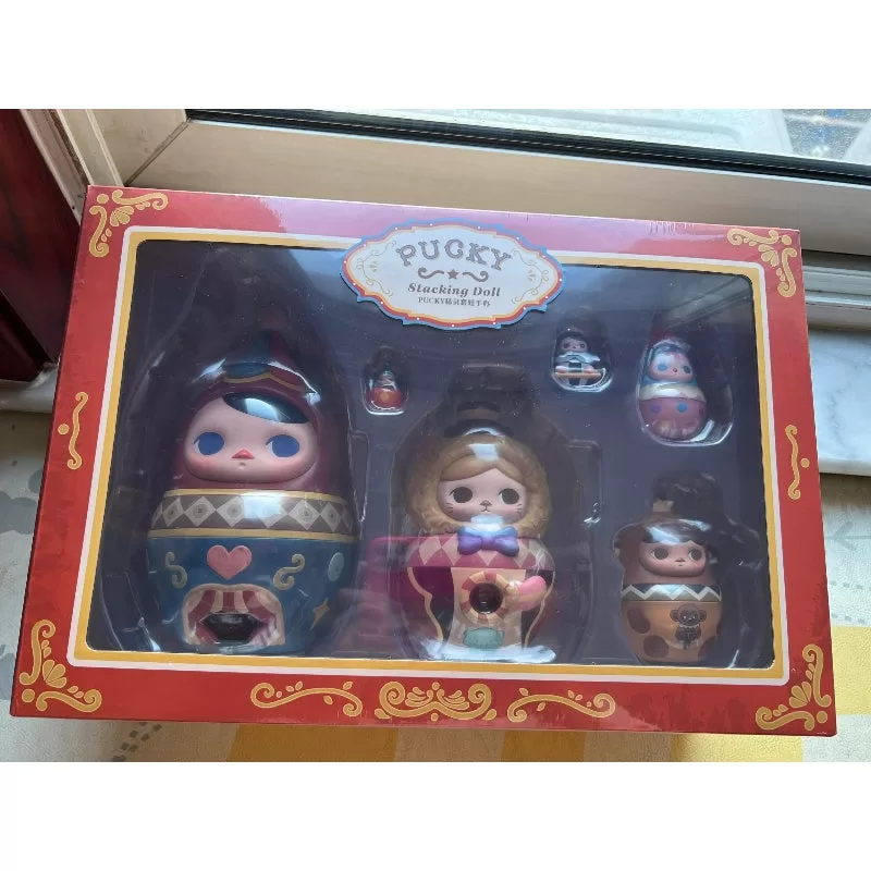 Figura de muñeca apilable PUCKY Edición limitada