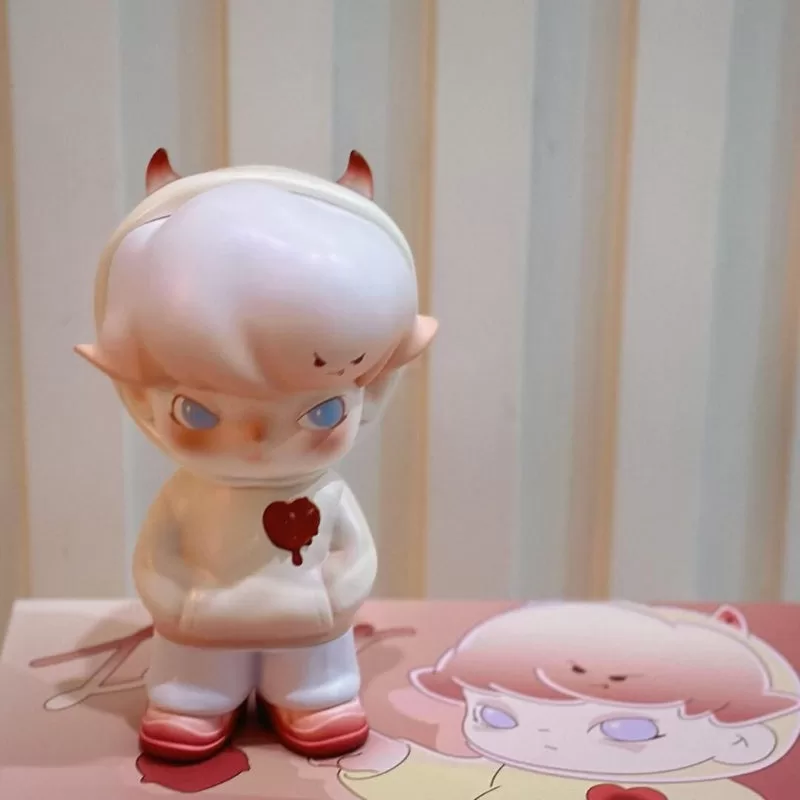 Figura limitada DIMOO Boy Lover