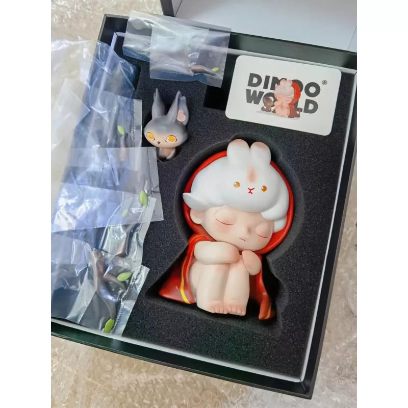 Figura limitada DIMOO Caperucita Roja y Lobo Gris Pequeño