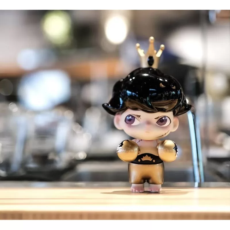 Figura limitada DIMOO Golden Boxer Figura limitada DIMOO Golden Boxer