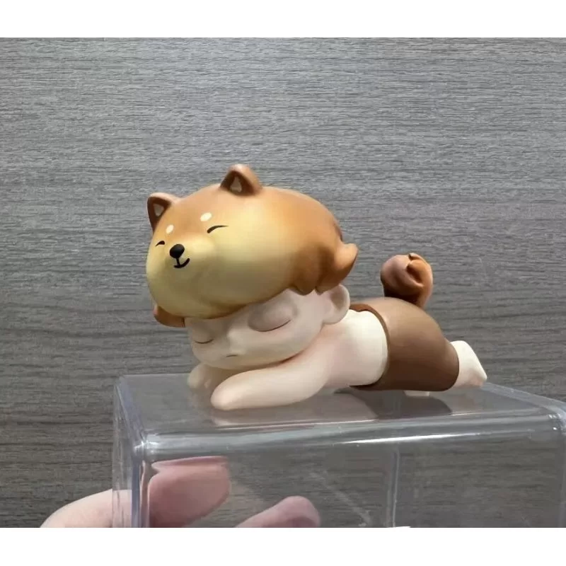 Figura limitada DIMOO Lay Down Shiba Inu
