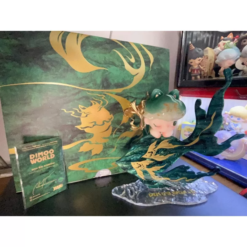 Figura limitada DIMOO – Nadando libremente en el mar esmeralda