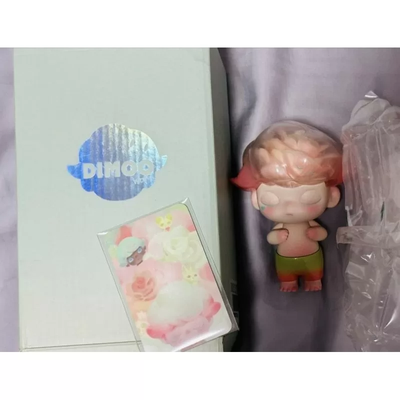 Figura limitada DIMOO Red Rose Figura limitada DIMOO Red Rose