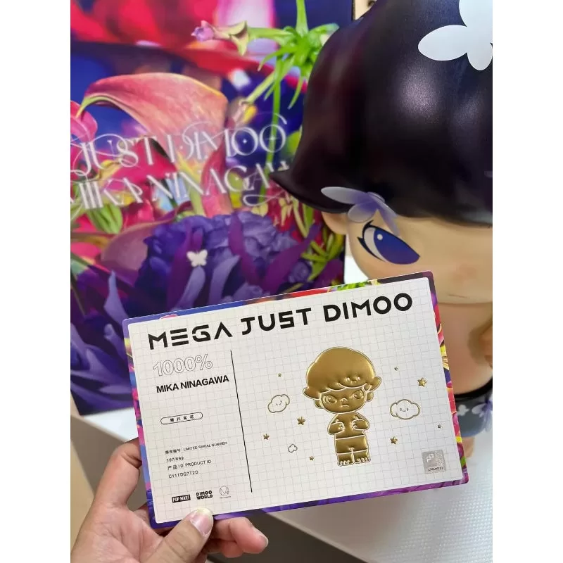 Figura limitada MEGA Just DIMOO 1000% Mika Ninagawa
