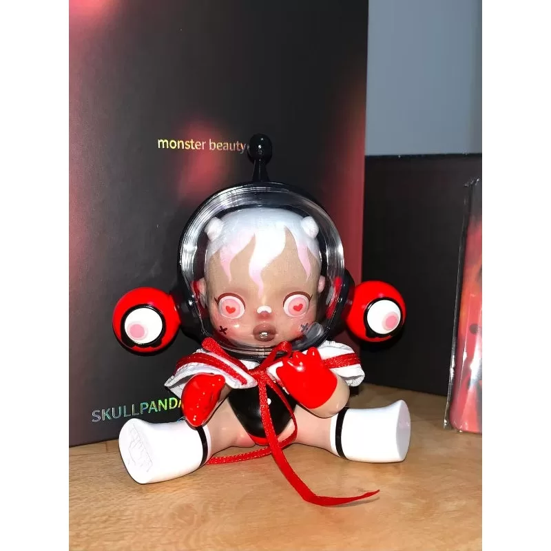 Figura limitada Skullpanda Monster Beauty