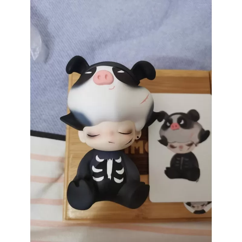 Figura limitada de DIMOO Black Piggy