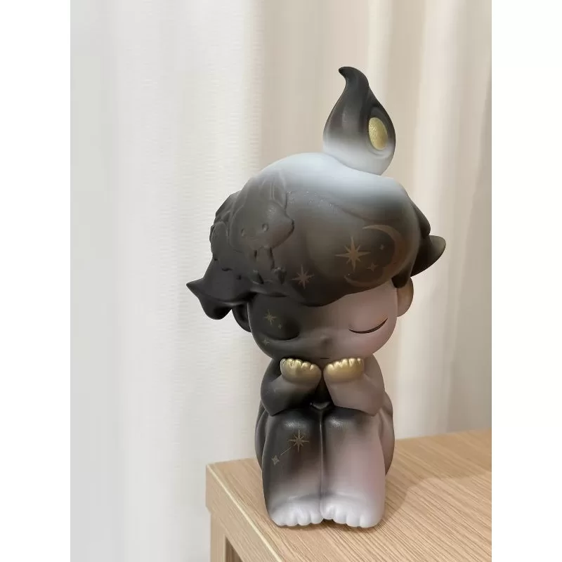 Figura limitada de DIMOO x Chaka Starry Night