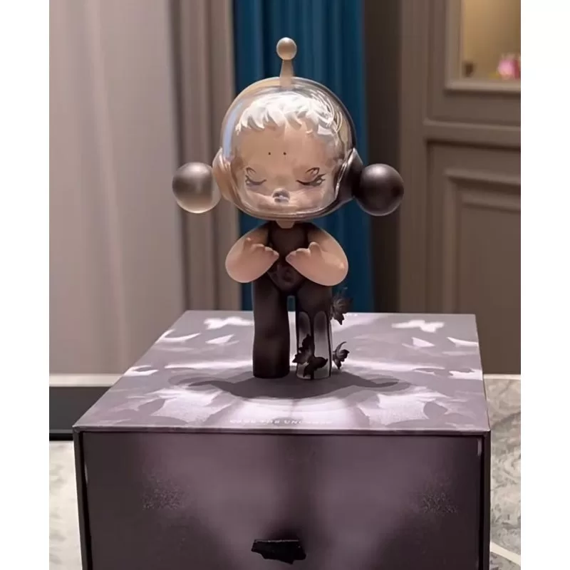 Figura limitada de Skullpanda Baby Cage The Uncaged