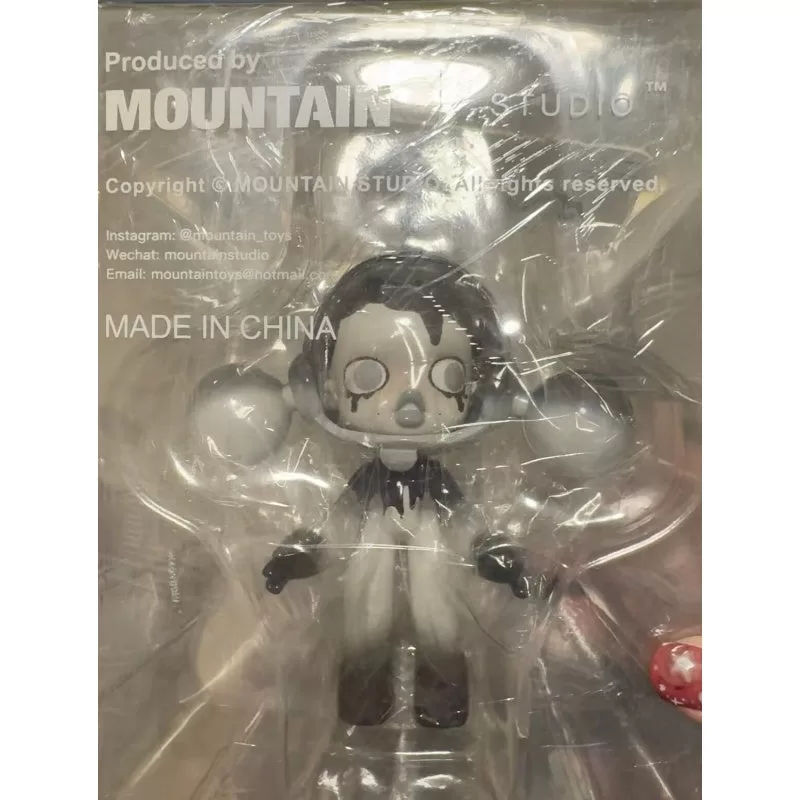 Figura limitada de Skullpanda Dark Leave